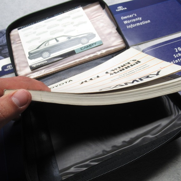 Toyota Camry 2004 Owners Manual Case Booklets Passport Service Guide Book - Picture 9 of 16